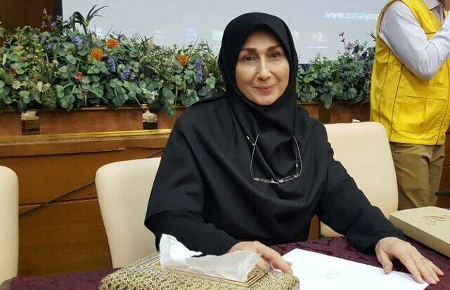 سیما لیموچی از پاراتنیس رفت سیما لیموچی از پاراتنیس رفت