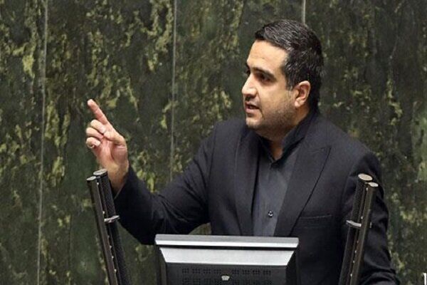 تلاش برای پیشبرد نهضت ملی مسکن نباید مانع پرداخت حق بیمه کارگران ساختمانی شود تلاش برای پیشبرد نهضت ملی مسکن نباید مانع پرداخت حق بیمه کارگران ساختمانی شود