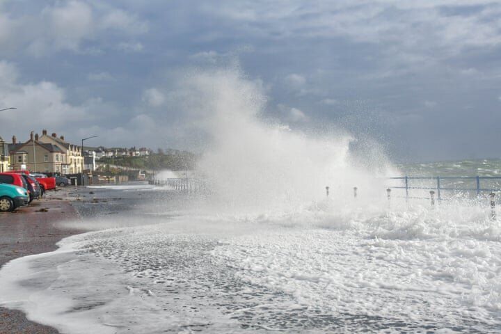 هشدار سطح زرد هواشناسی برای افزایش ارتفاع امواج در دریایخزر و خلیج فارس هشدار سطح زرد هواشناسی برای افزایش ارتفاع امواج در دریایخزر و خلیج فارس
