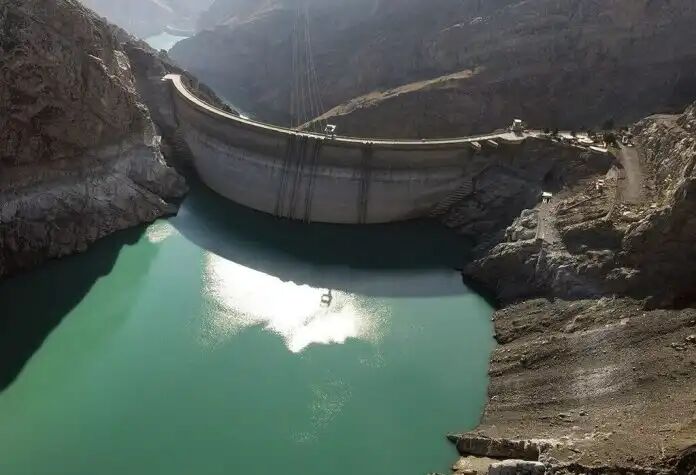 حجم آب ۵ سد به ۱۰۰ درصد رسید/ ۸ سد کمتر از ۲۰ درصد آب دارد حجم آب ۵ سد به ۱۰۰ درصد رسید/ ۸ سد کمتر از ۲۰ درصد آب دارد