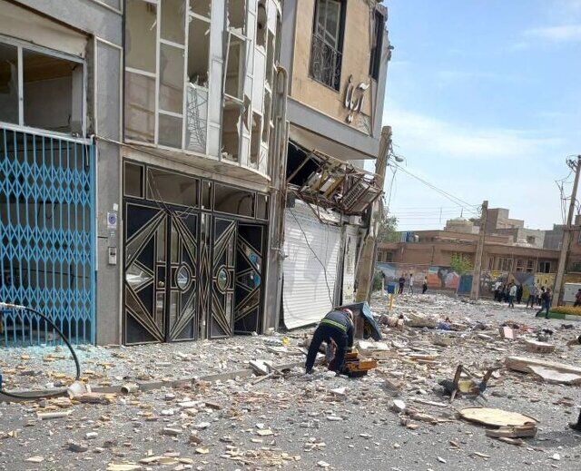 انفجار خانه چندطبقه در گرمسار ۱۴ مصدوم داشت انفجار خانه چندطبقه در گرمسار ۱۴ مصدوم داشت