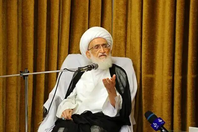 انتقاد آیت الله نوری همدانی از برخی برنامههای صدا و سیما انتقاد آیت الله نوری همدانی از برخی برنامههای صدا و سیما