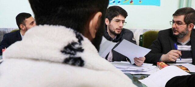 ۷۱ زندانی قزلحصار آزاد شدند ۷۱ زندانی قزلحصار آزاد شدند