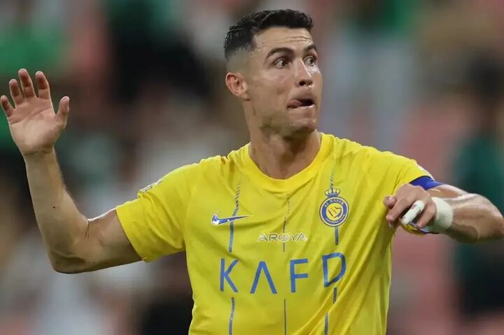 اخراج جنجالی رونالدو در عربستان؛ کارت قرمز به جای جام قهرمانی + فیلم اخراج جنجالی رونالدو در عربستان؛ کارت قرمز به جای جام قهرمانی + فیلم