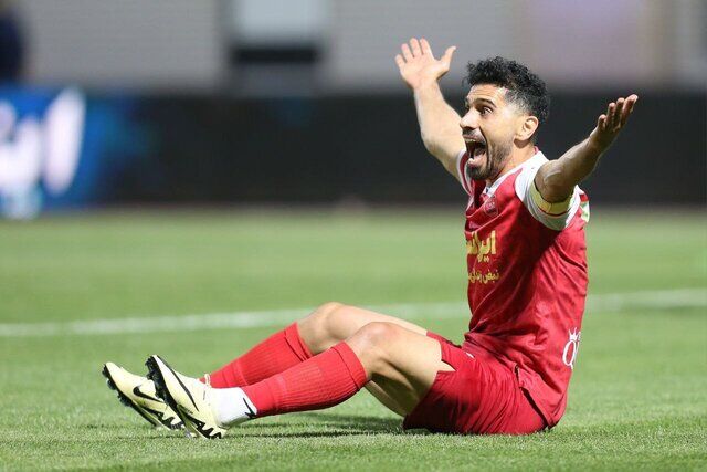 کاپیتان پرسپولیس محروم شد کاپیتان پرسپولیس محروم شد