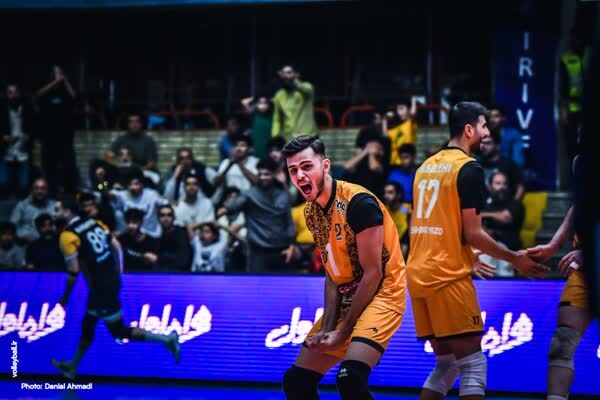یک پاسور به اردوی تیم ملی والیبال اضافه شد یک پاسور به اردوی تیم ملی والیبال اضافه شد