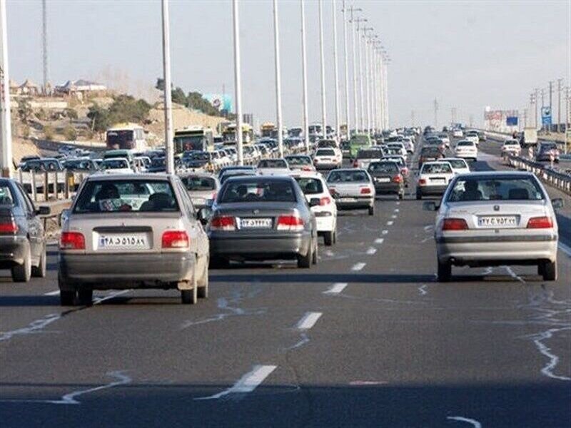 ترافیک در آزادراه های قزوین نیمه سنگین است