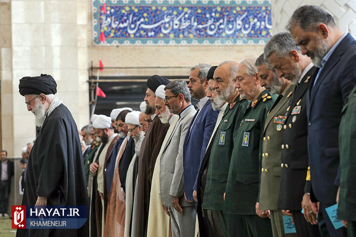 اقامه نماز عید فطر به امامت رهبر انقلاب