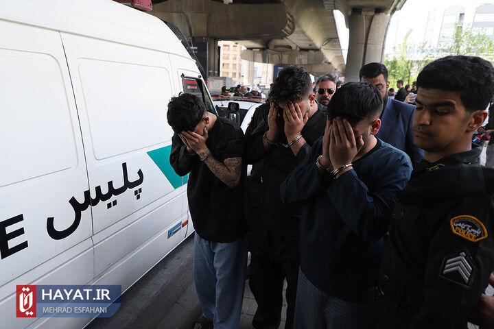 بازسازی صحنه زورگیری در بزرگراه صدر