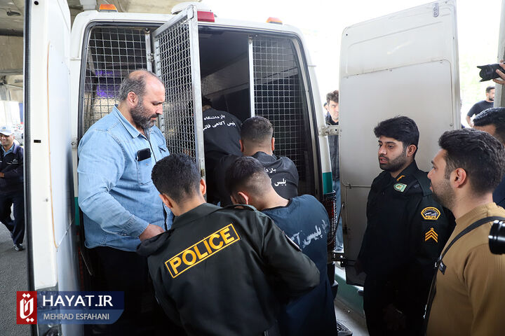 بازسازی صحنه زورگیری در بزرگراه صدر