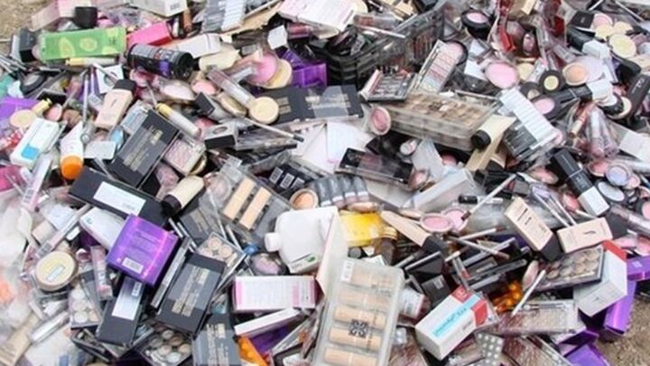 استفاده از محصولات بهداشتی تقلبی تهدید کننده سلامت استفاده از محصولات بهداشتی تقلبی تهدید کننده سلامت