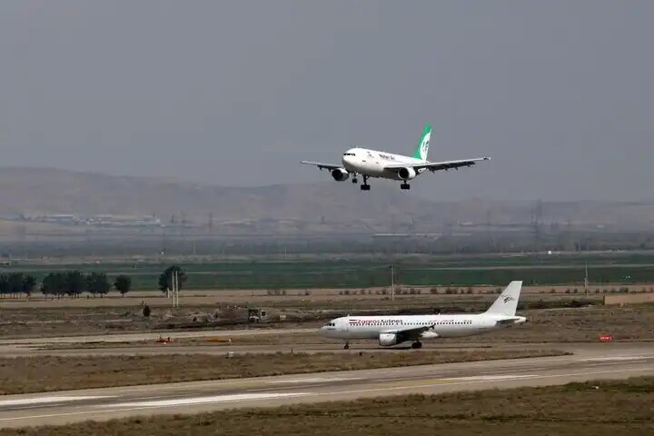 پروازهای فرودگاه مشهد به مقصد ١٠ شهر باطل شد