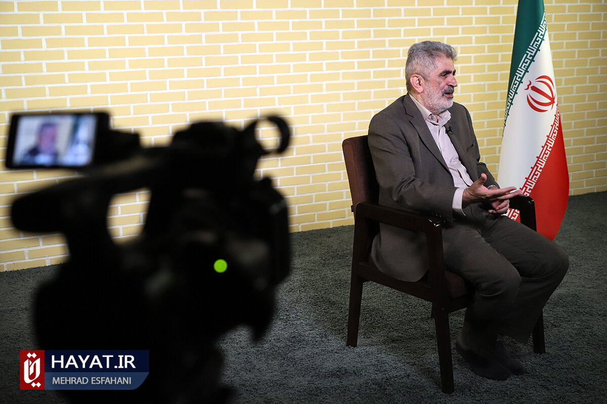 بهداری رزمی ایران، با بزرگترین بهداری رزمی ارتش جهان تفاوتی ندارد/ ۳۵۰۰ شهید تقدیم انقلاب اسلامی کردیم