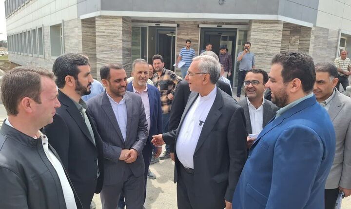 بازدید سرزده وزیر بهداشت از بیمارستان ۴۰۰ تختخوابی اسلامشهر بازدید سرزده وزیر بهداشت از بیمارستان ۴۰۰ تختخوابی اسلامشهر
