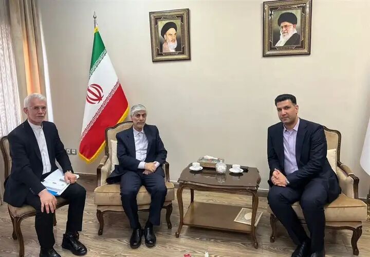 از میزبانی هندبال ایران حمایت میکنیم از میزبانی هندبال ایران حمایت میکنیم