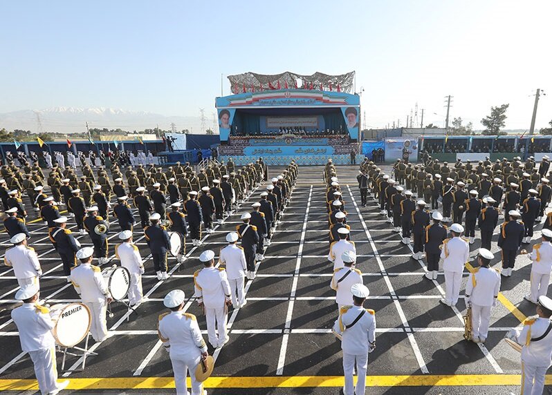 ای ظفر مردان میهن! رزمتان پاینده باد