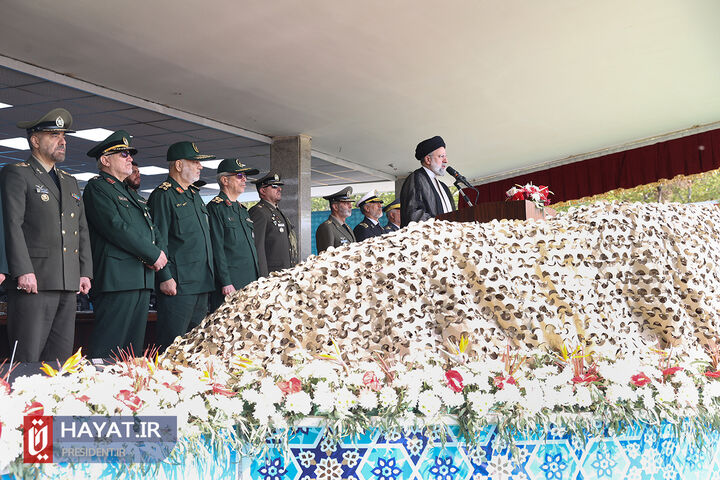 مراسم گرامیداشت روز ارتش جمهوری اسلامی ایران