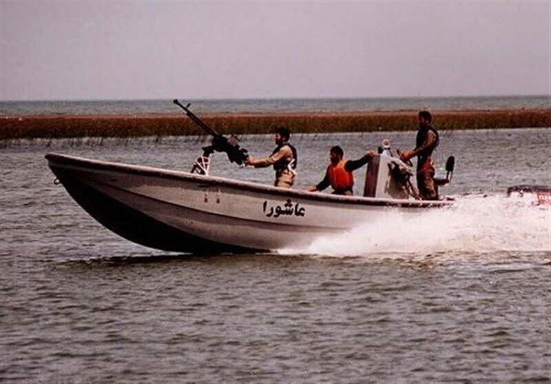 حماسه رزم بزرگ شیرمردان ایران با سپاه شیطان در آبهای گلگون خلیج فارس