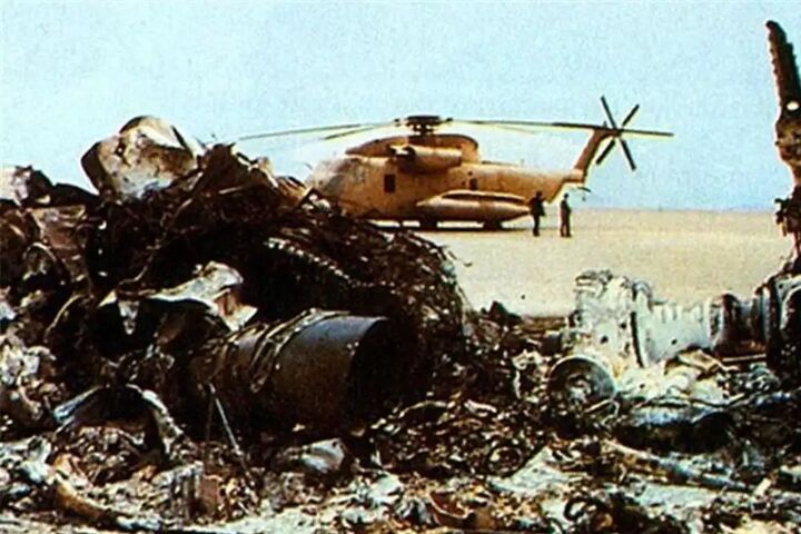 ۲۳ برنامه شاخص با محوری ویژه سالروز شکست آمریکا در طبس + عکس ۲۳ برنامه شاخص با محوری ویژه سالروز شکست آمریکا در طبس + عکس