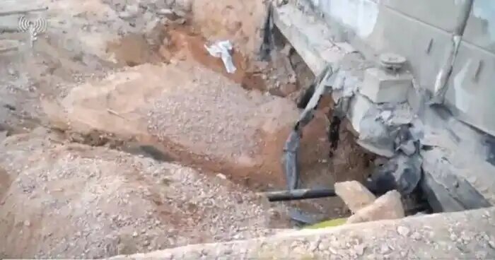 اذعان بیبیسی فارسی به عبور موشکهای ایران از سامانه چند لایه پدافند هوایی اسرائیل