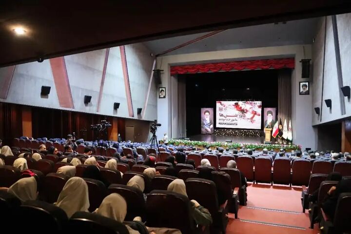 همایش «شنها مامور خدا بودند» برگزار شد همایش «شنها مامور خدا بودند» برگزار شد