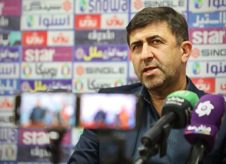 هواداران بیایند تا فولاد اوج بگیر هواداران بیایند تا فولاد اوج بگیر