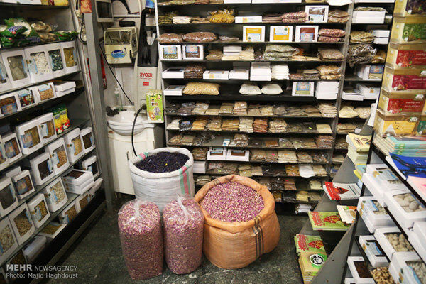 برخورد با عطاریهایی که فرآورده دارویی بفروشند برخورد با عطاریهایی که فرآورده دارویی بفروشند