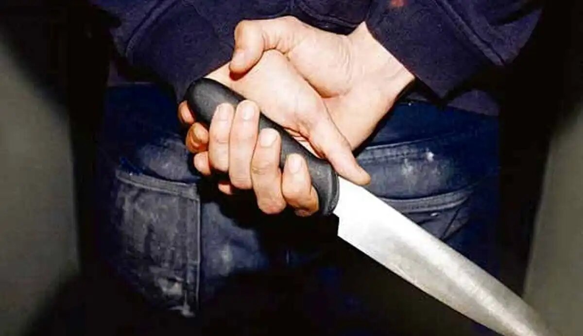 کشف ۵۰ قبضه چاقو و قمه در دستگیری سارقین در گرمسار