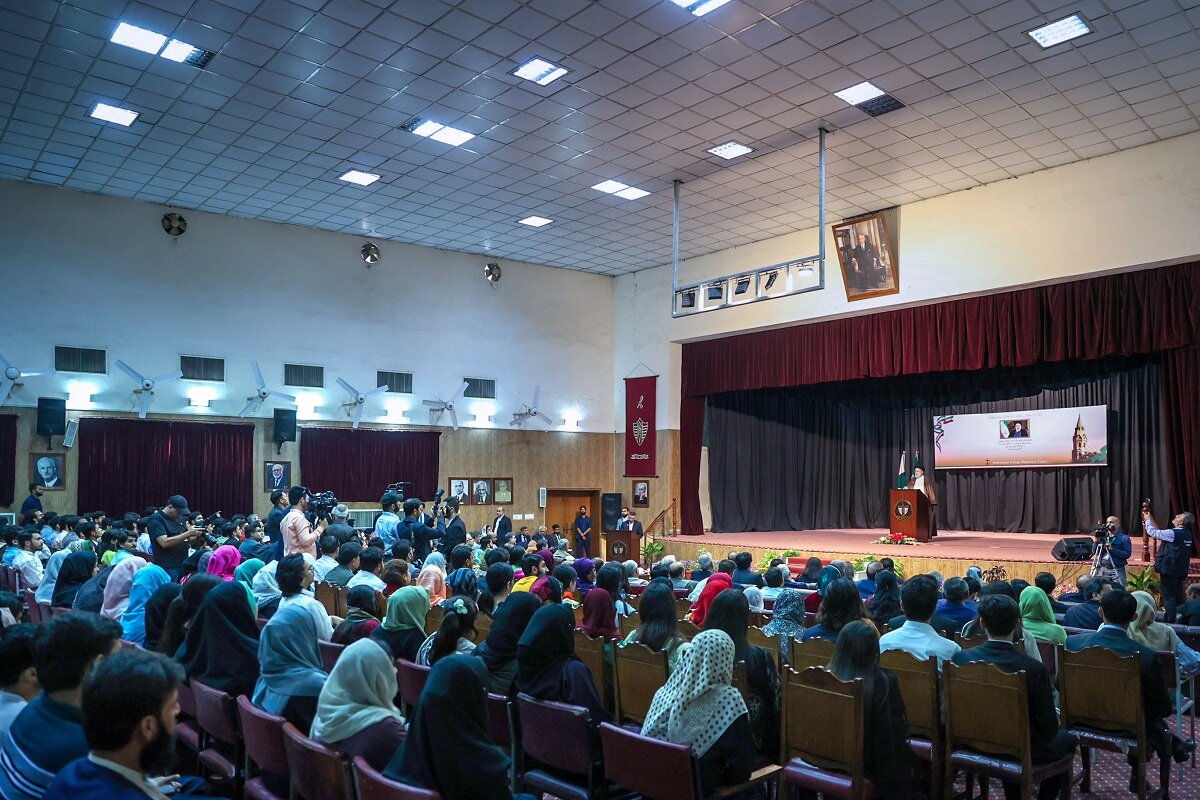 فکر و اندیشه ملتهای ایران و پاکستان توانایی ارائه حرفهای نو در حوزه فنی و علمی را دارد