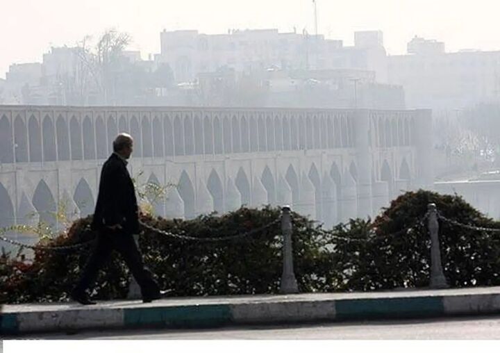 هوای کلانشهر اصفهان برای گروههای حساس ناسالم است هوای کلانشهر اصفهان برای گروههای حساس ناسالم است