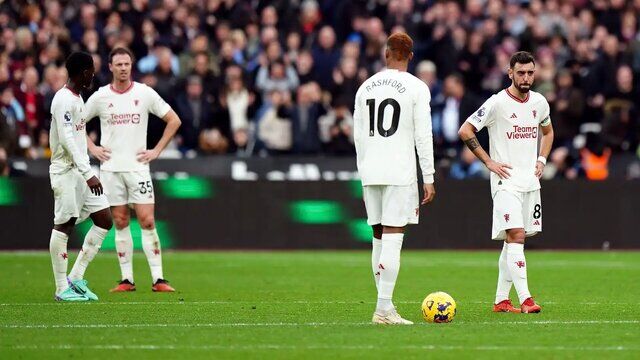 یونایتد در اولدترافورد از پس برنلی برنیامد یونایتد در اولدترافورد از پس برنلی برنیامد