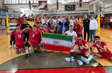 ملت ایران به درخشش غرورآفرین و قهرمانی مقتدرانه شما افتخار می‌کند
