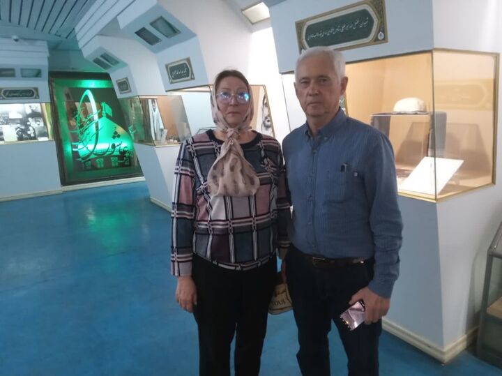 بازدید گردشگران روس از موزه شهدا بازدید گردشگران روس از موزه شهدا