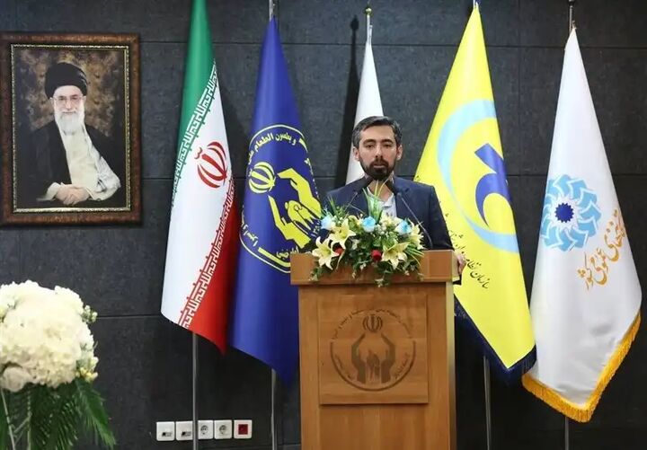 دسترسی عادلانه به خدمات از مزیتهای کتابخانههای عمومی است دسترسی عادلانه به خدمات از مزیتهای کتابخانههای عمومی است