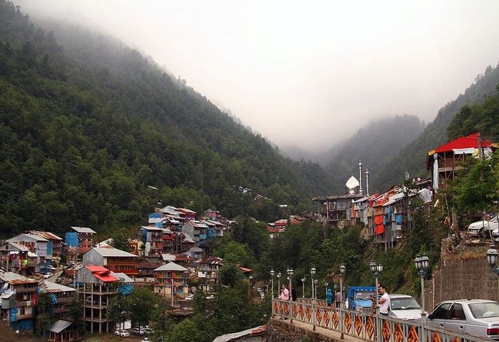 ۴۰ ساختمان روستای امامزاده ابراهیم گیلان در آتش سوخت ۴۰ ساختمان روستای امامزاده ابراهیم گیلان در آتش سوخت