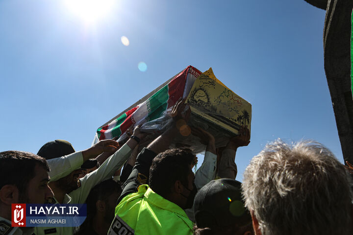 تشییع پیکر شهید گمنام