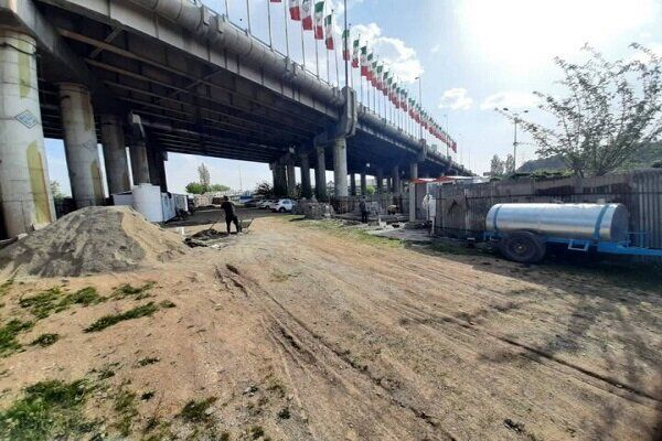 آغاز عملیات احداث پل دوربرگردان شمال به شمال بزرگراه شهید چمران آغاز عملیات احداث پل دوربرگردان شمال به شمال بزرگراه شهید چمران
