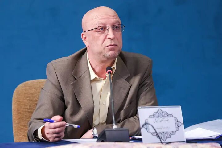 استاد محوری یکی از طرحهای مهم وزارت علوم است استاد محوری یکی از طرحهای مهم وزارت علوم است