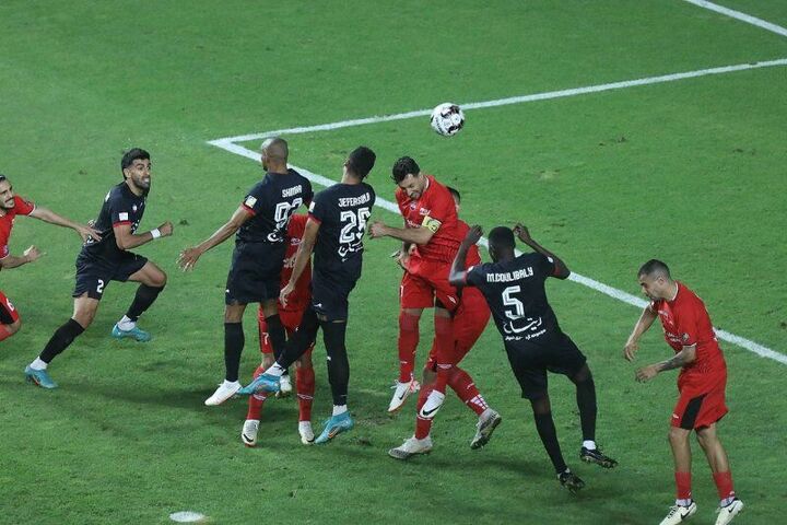 تراکتور به سهمیه آسیا و فولاد به سقوط نزدیکتر شدند تراکتور به سهمیه آسیا و فولاد به سقوط نزدیکتر شدند