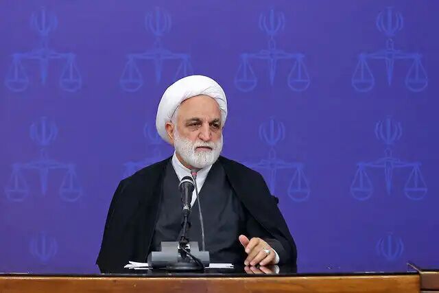 وحدت میان همه ملل و دوَل اسلامی یکی از راهبردهای اساسی ایران است وحدت میان همه ملل و دوَل اسلامی یکی از راهبردهای اساسی ایران است