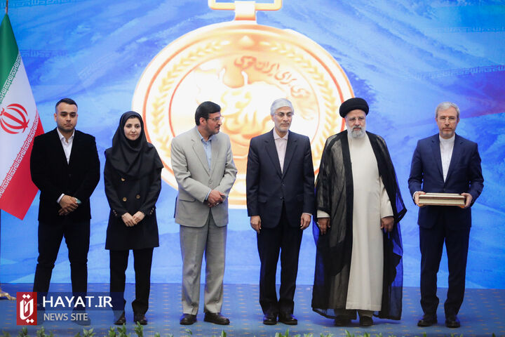 آیین تجلیل از قهرمانان و مدال آوران