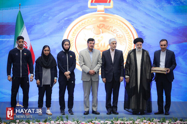 آیین تجلیل از قهرمانان و مدال آوران