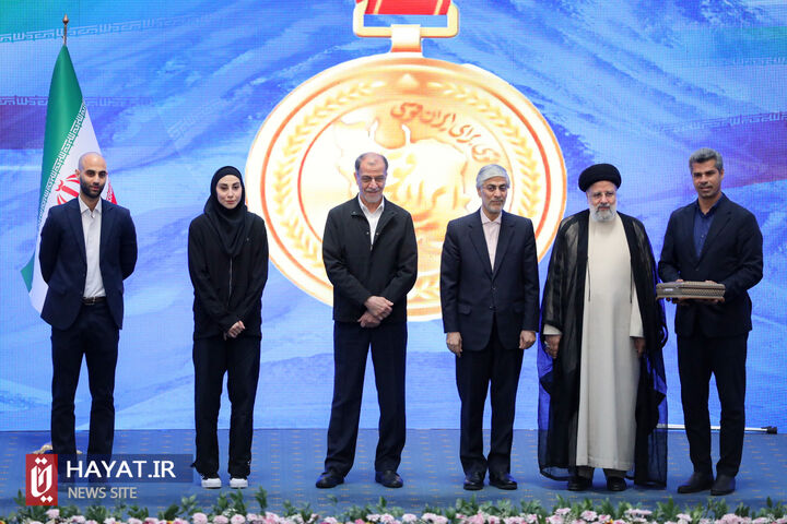 آیین تجلیل از قهرمانان و مدال آوران