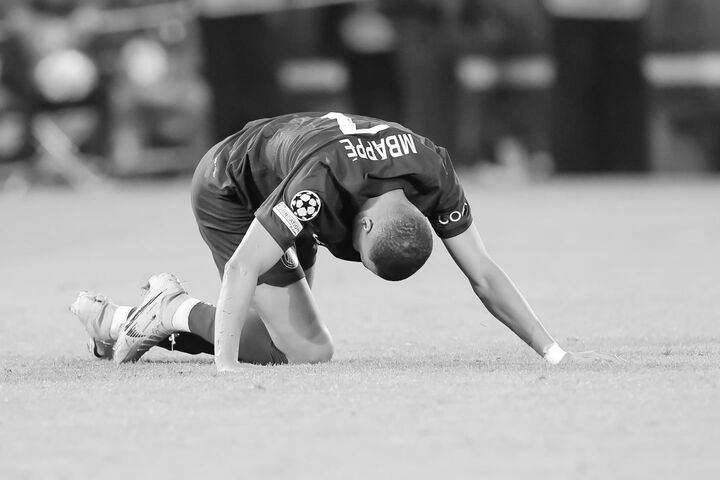 امباپه - پاریس و یک پایان تراژیک/ ستاره فرانسوی در مسیر کریس امباپه - پاریس و یک پایان تراژیک/ ستاره فرانسوی در مسیر کریس