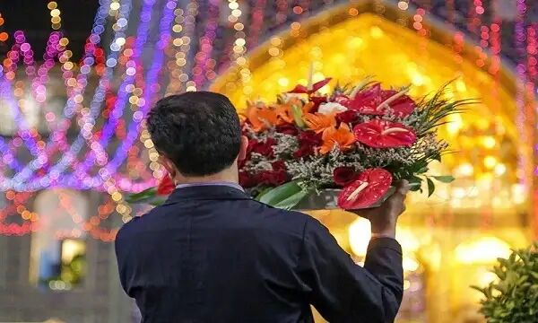 حرم امام رضا (ع) بهمناسبت ولادت حضرت معصومه (س) و روز دختر گلباران میشود حرم امام رضا (ع) بهمناسبت ولادت حضرت معصومه (س) و روز دختر گلباران میشود