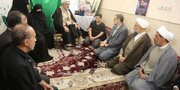 رییس بنیاد شهید و امور ایثارگران با خانواده شهید «محسن صداقت» در قم دیدار کرد