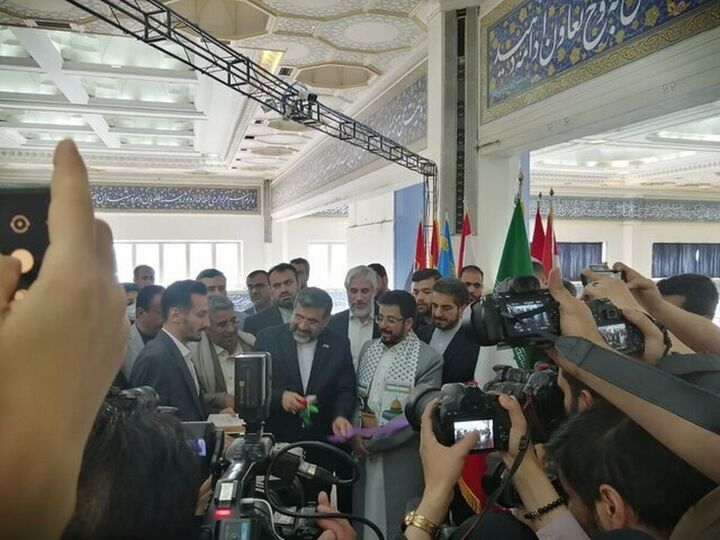 غرفه یمن در نمایشگاه کتاب تهران افتتاح شد غرفه یمن در نمایشگاه کتاب تهران افتتاح شد