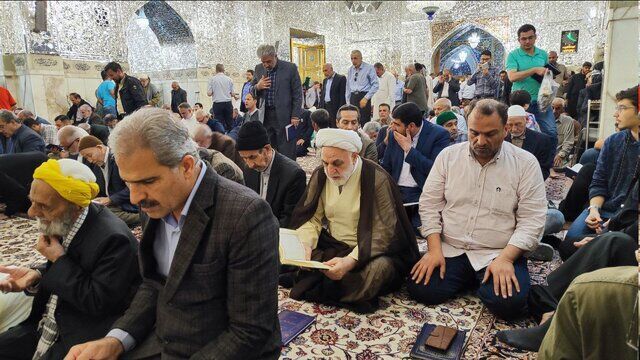 حضور رئیس قوه قضاییه در نماز جمعه مشهد حضور رئیس قوه قضاییه در نماز جمعه مشهد