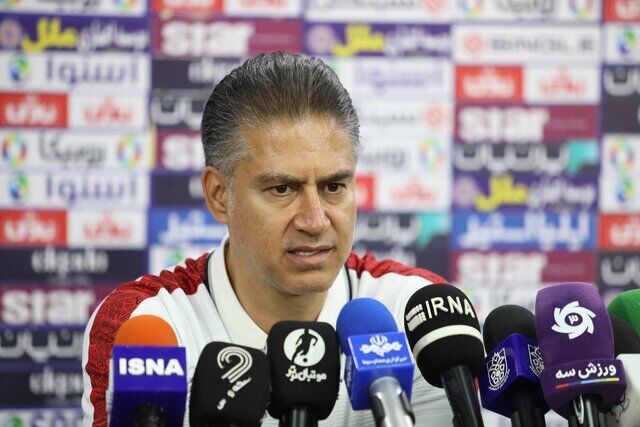 مطهری: با کمک هواداران فوتبالمان را به حریف دیکته میکنیم مطهری: با کمک هواداران فوتبالمان را به حریف دیکته میکنیم