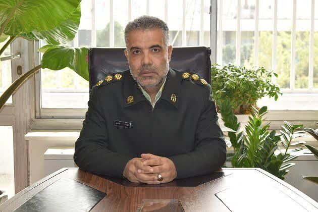 کشف ۱۶ هزار لباس قاچاق از انباری در بازار تهران کشف ۱۶ هزار لباس قاچاق از انباری در بازار تهران